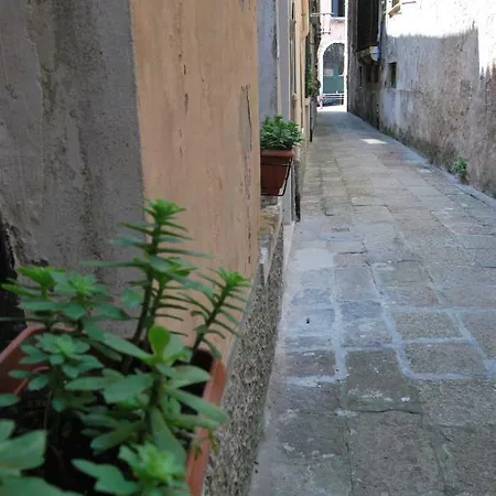 Pensión In Caeta *